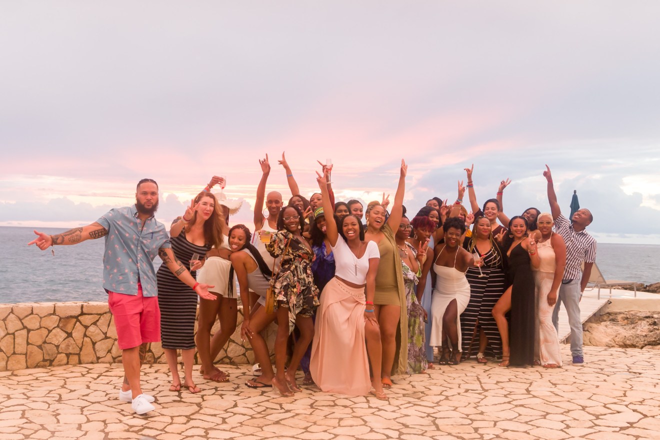 You are currently viewing Paradise + Vibe: What To Expect, Plus My Experience
